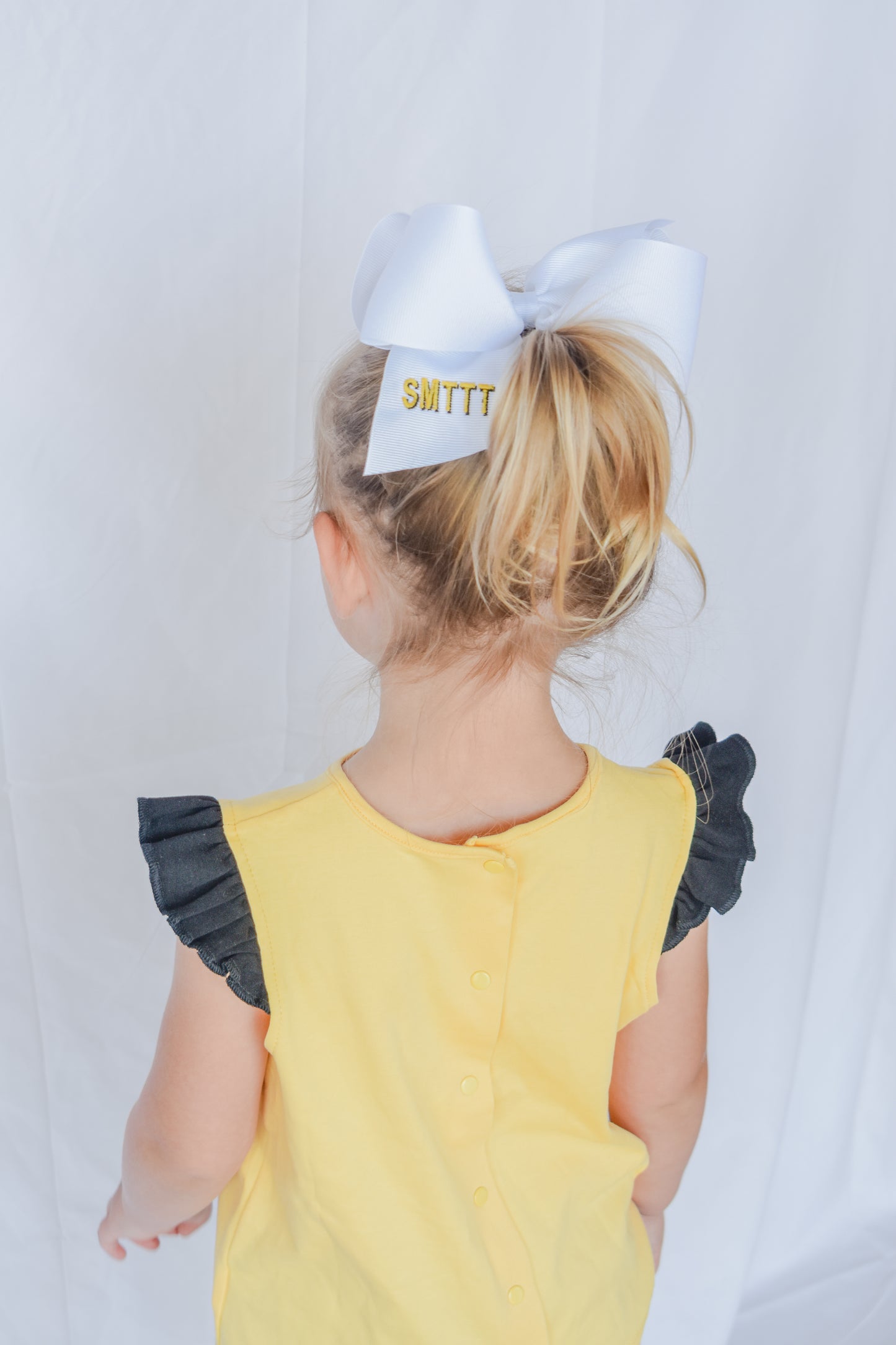 Embroidered Gameday King Classic Wrap Bow