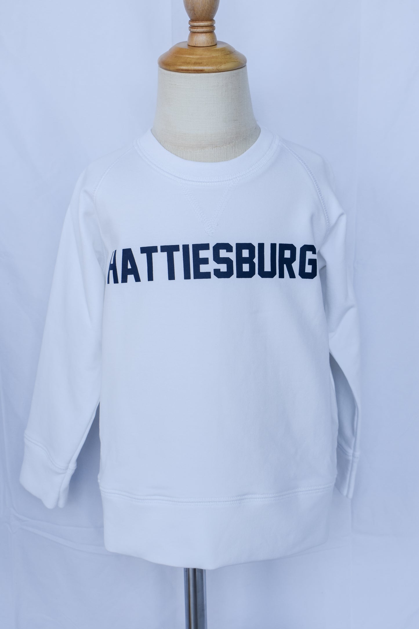 "Hattiesburg" City Hopper Sweatshirt-Worth Ave White/Navy