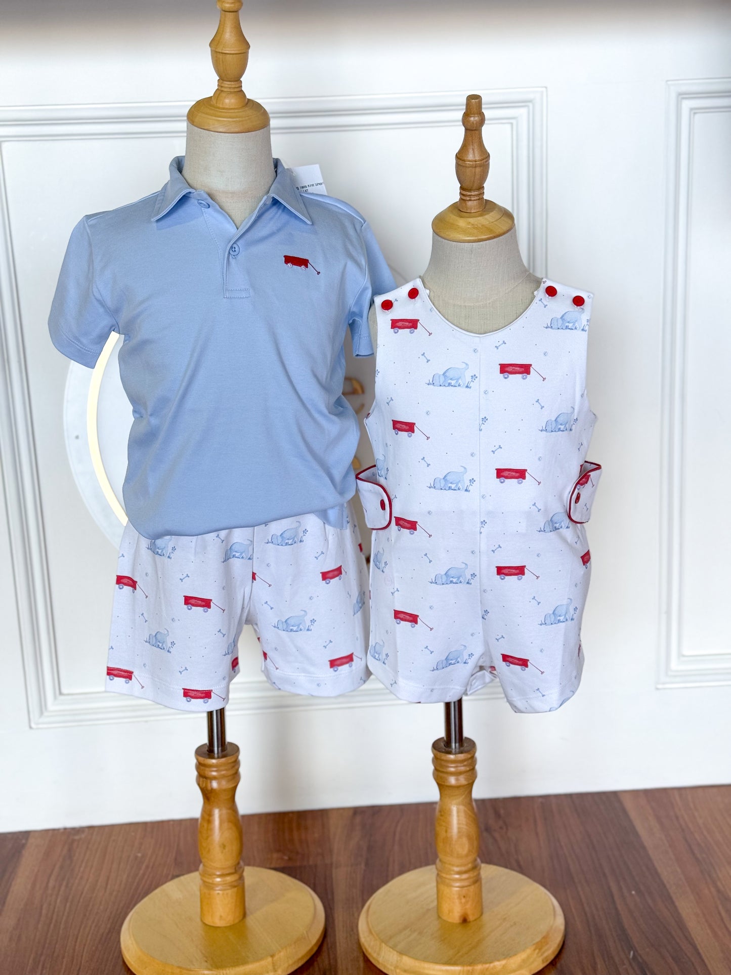 Wagon/Puppy Dog Tails Knit Short Set