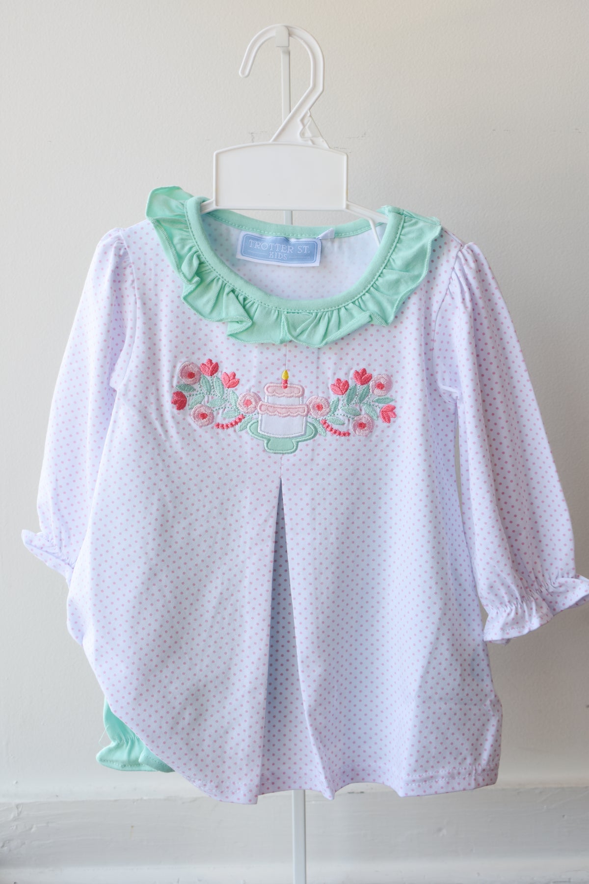 Birthday Ruffle Knit Bloomer Set