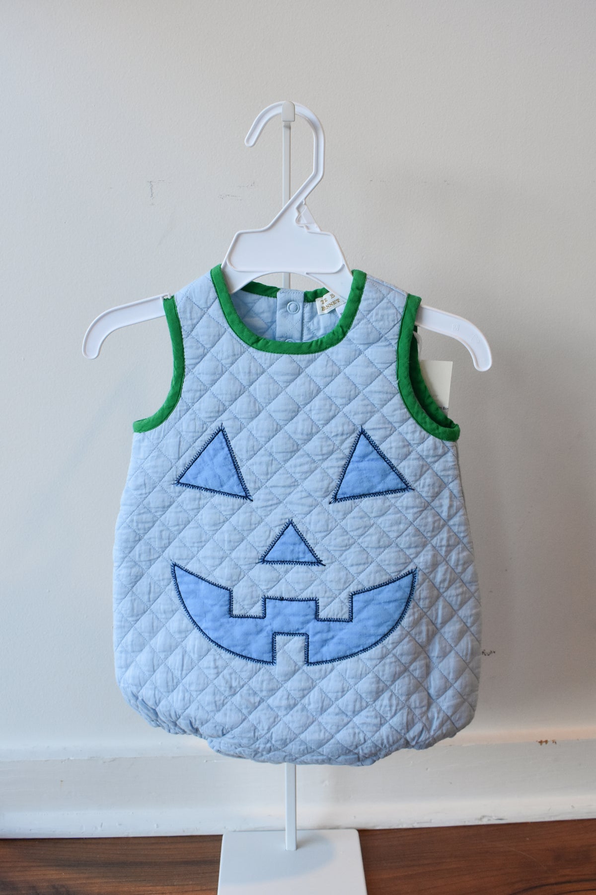 Happy Halloween Costume: Jack-O’-Lantern Boy Bubble