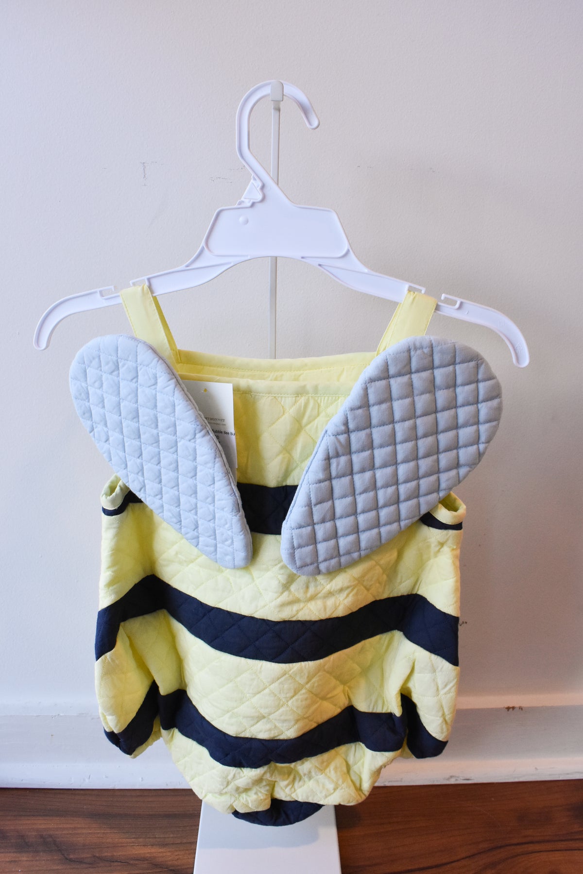 Happy Halloween Costume: Bubble Bee Bubble
