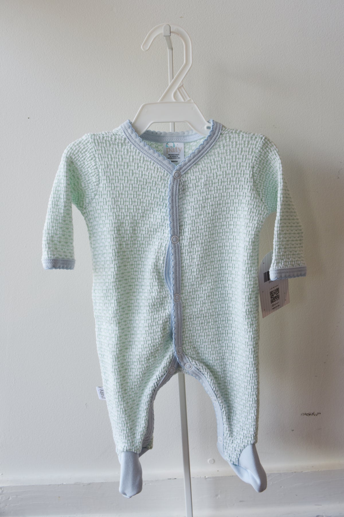 Paty Straight Sleeve Snap Button Pima Trim Footie