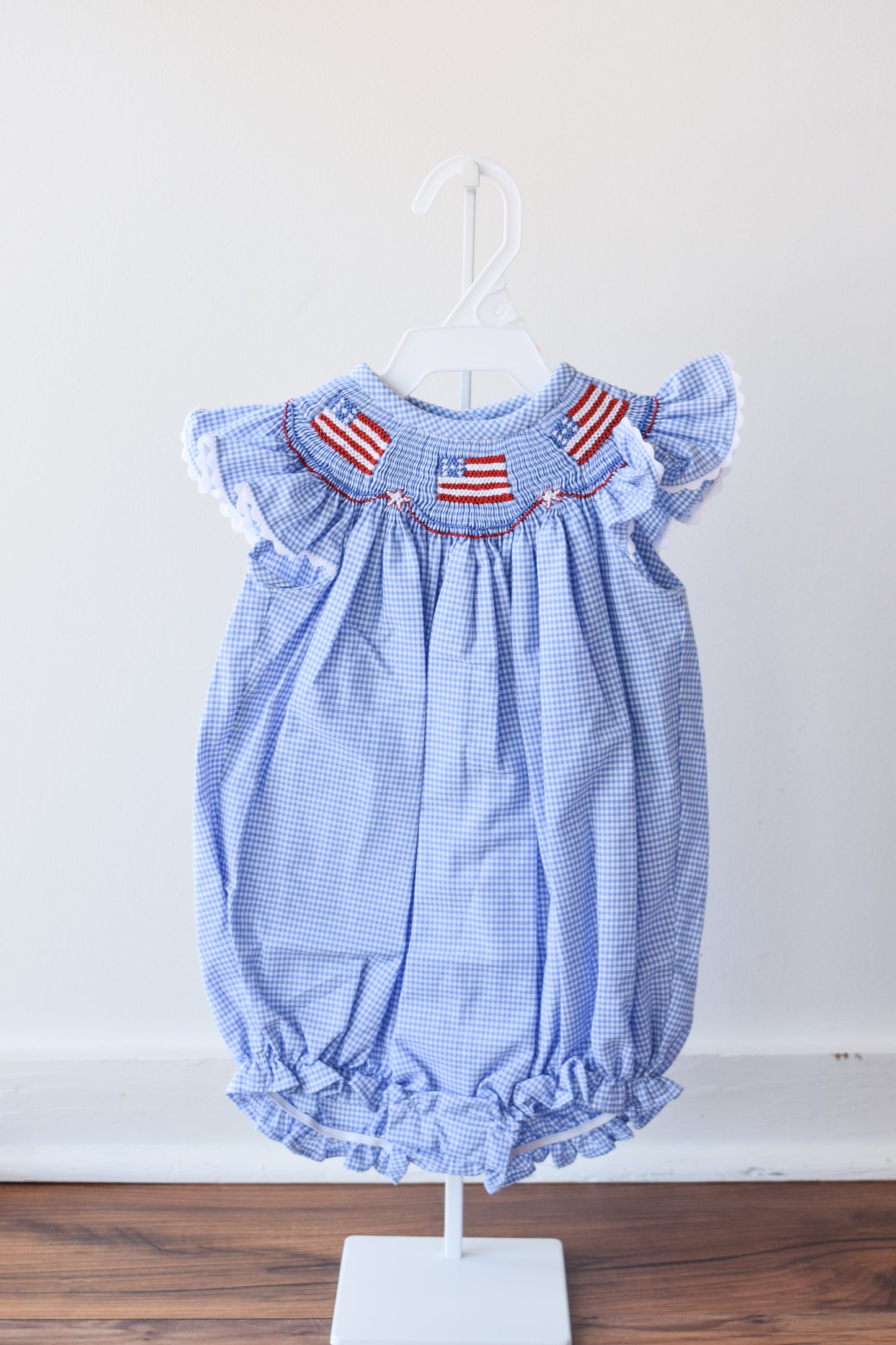 Smocked Bishop Bubble-Flags