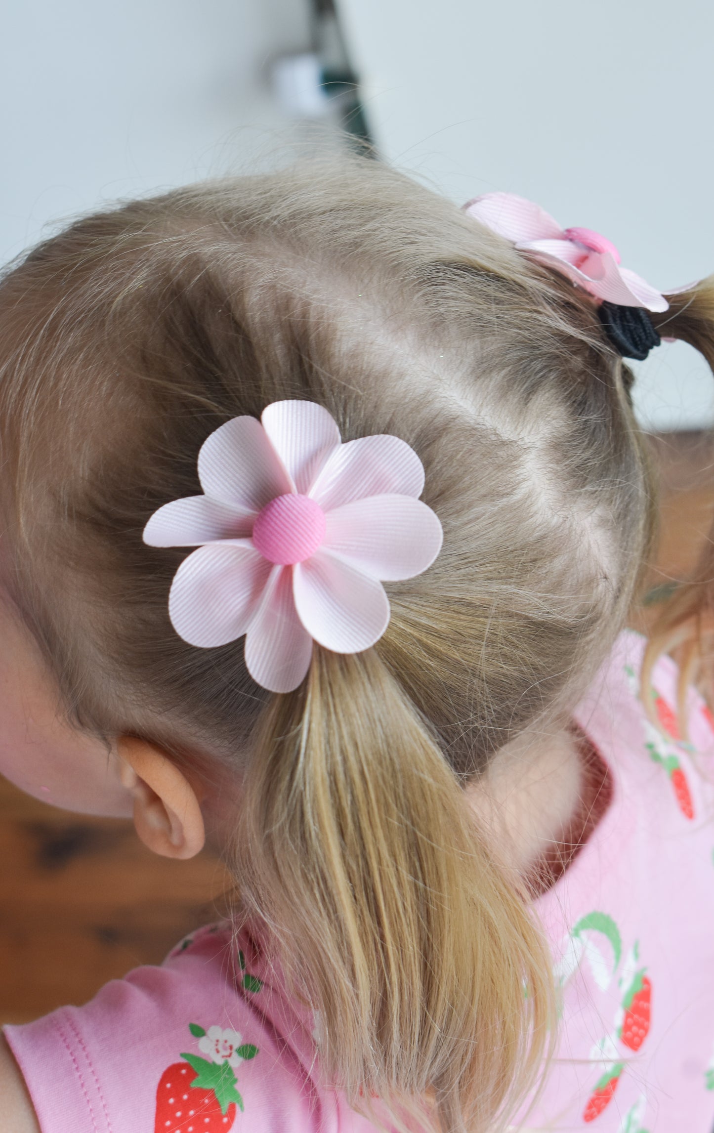 Small Petal Button Grosgrain Bow