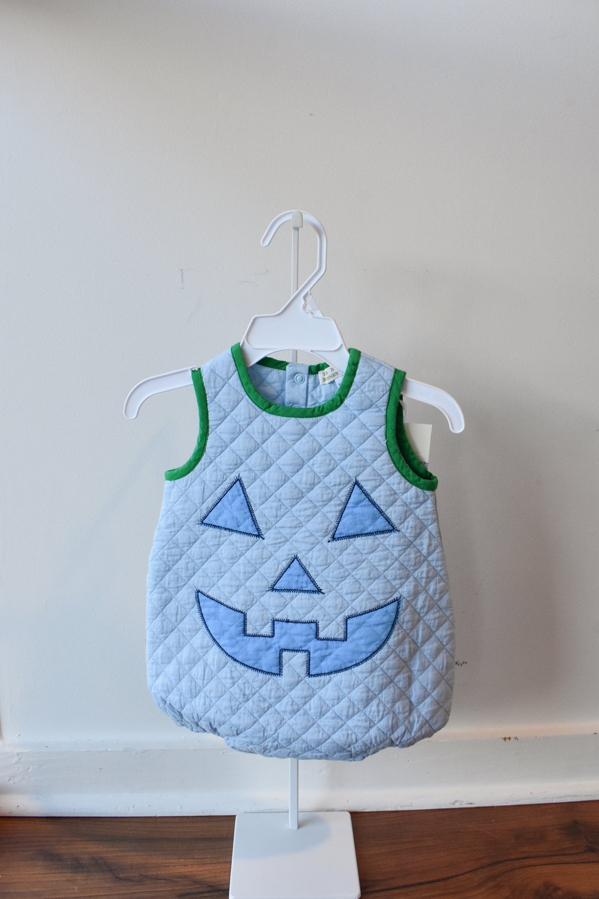 Happy Halloween Costume: Jack-O’-Lantern Boy Bubble
