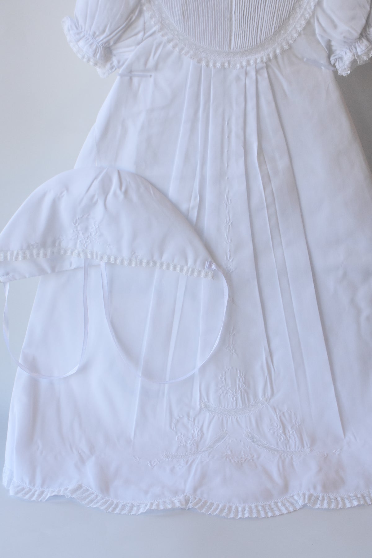 Girl's Pintuck and Lace Special Occasion Gown/Bonnet Set