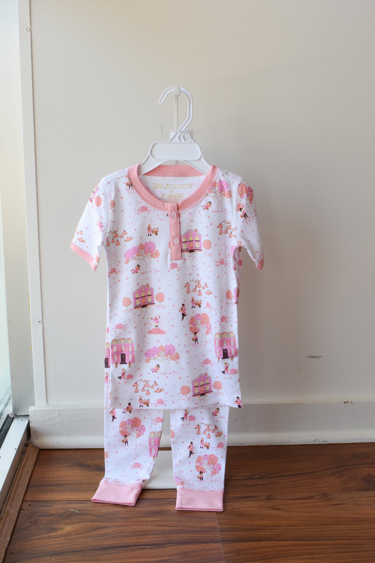 Sara Jane's Short Sleeve Set-Fall on Fincastle