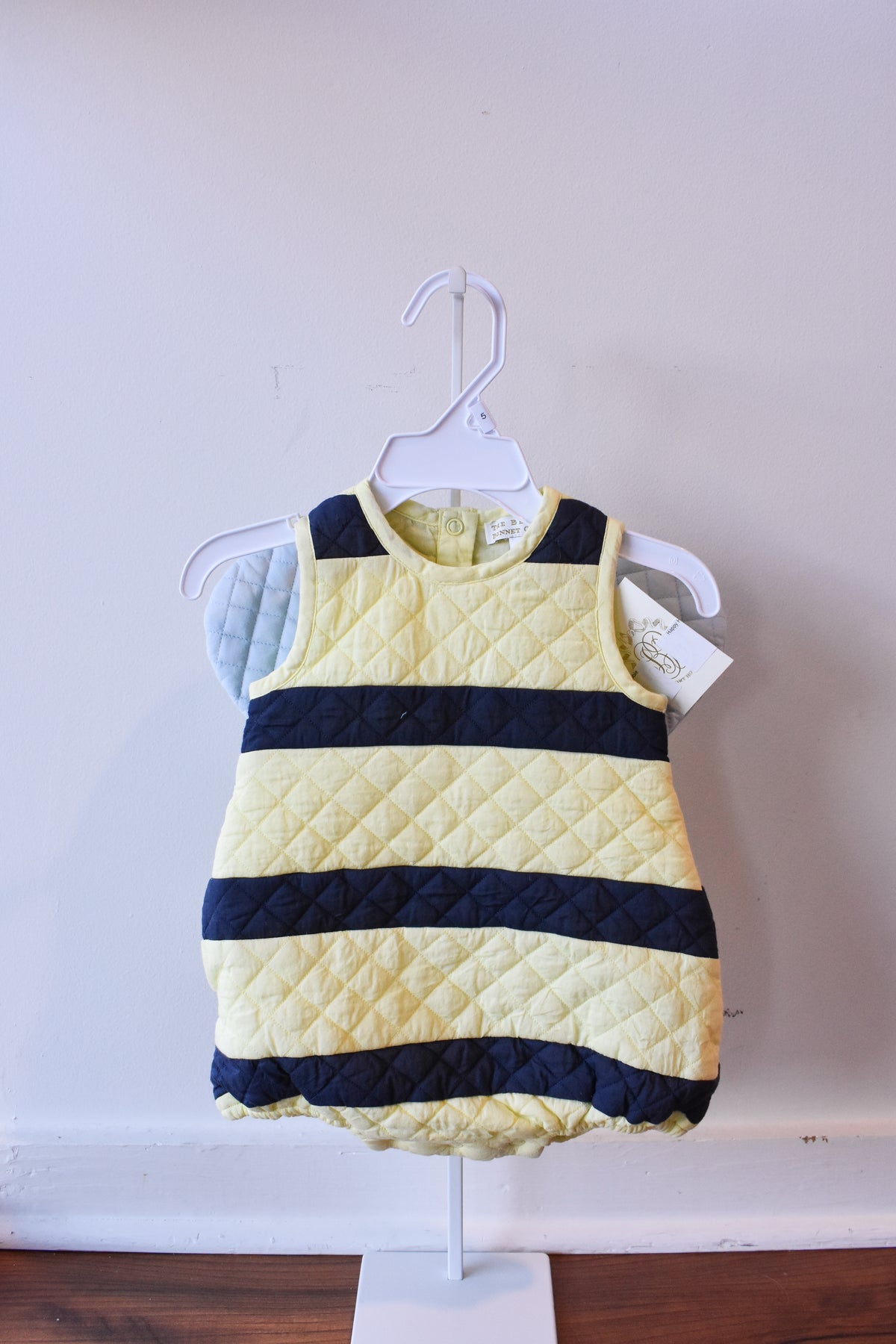 Happy Halloween Costume: Bubble Bee Bubble