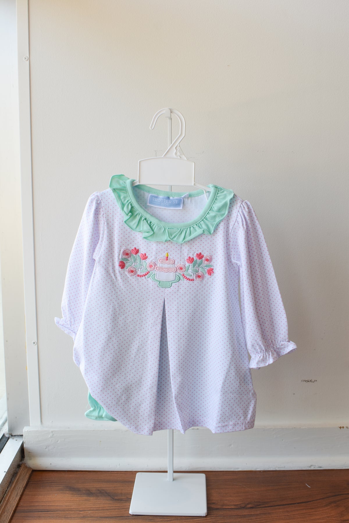 Birthday Ruffle Knit Bloomer Set