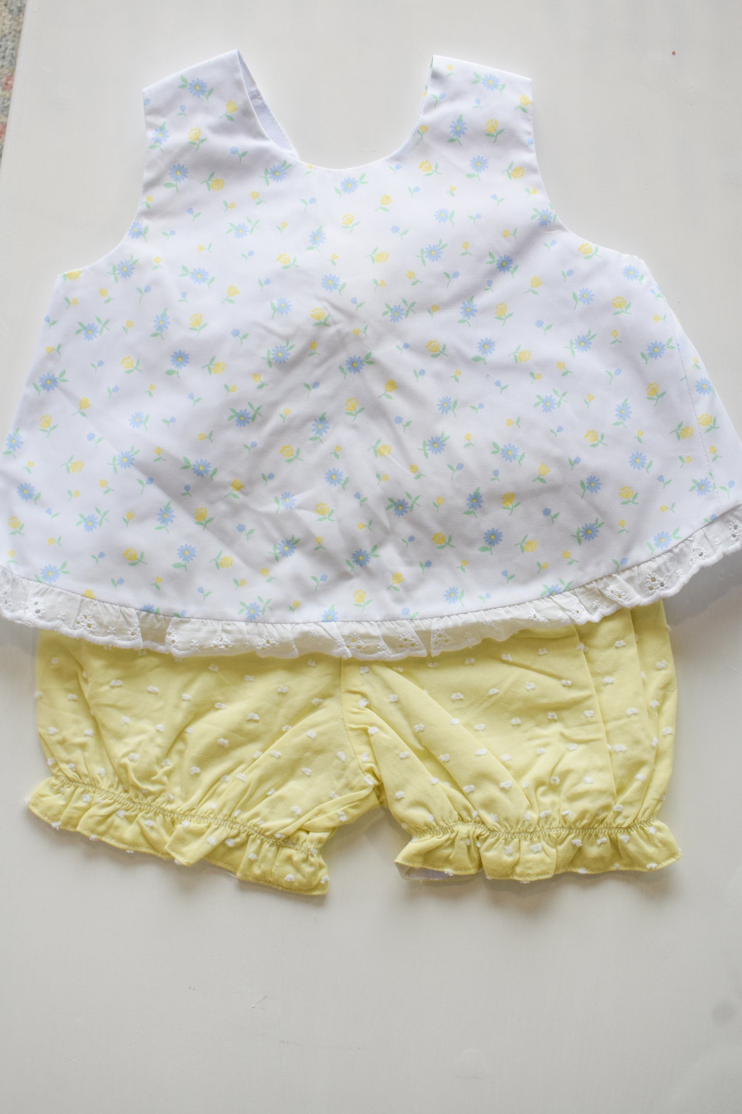 Susy Swing Top Set-Dunwoody Daisy Broadcloth