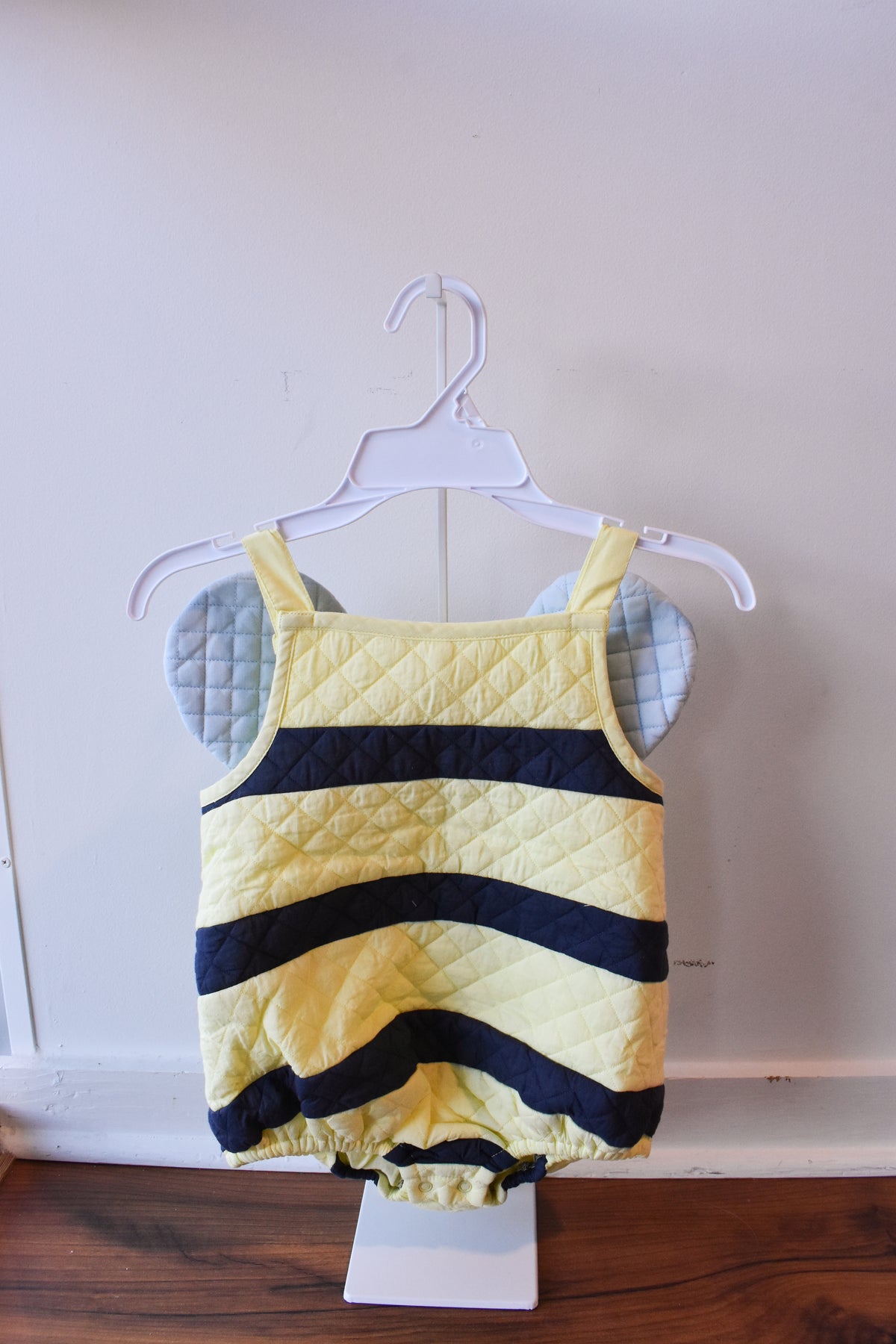 Happy Halloween Costume: Bubble Bee Bubble