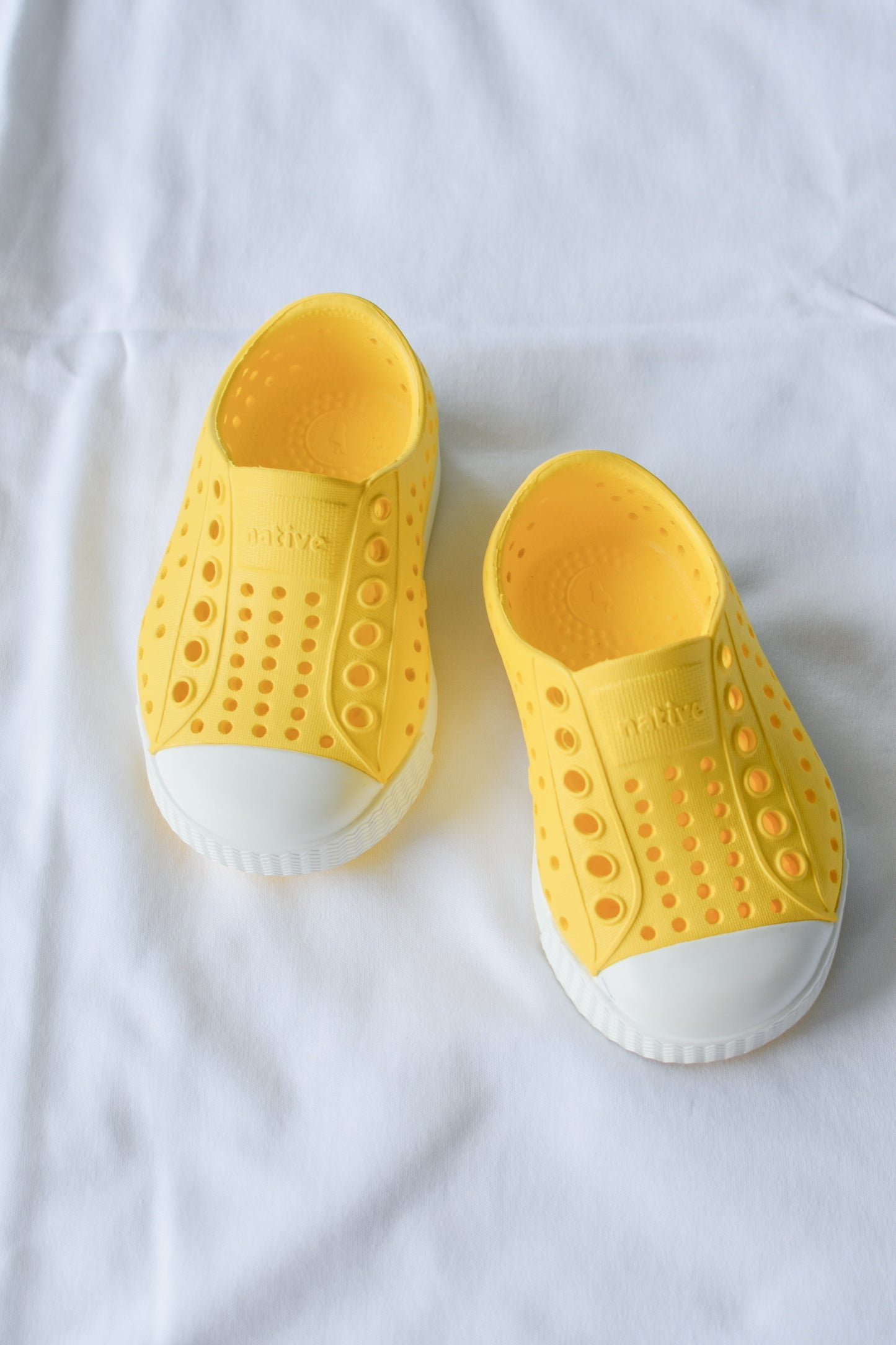 Native Jefferson-Crayon Yellow/Shell White