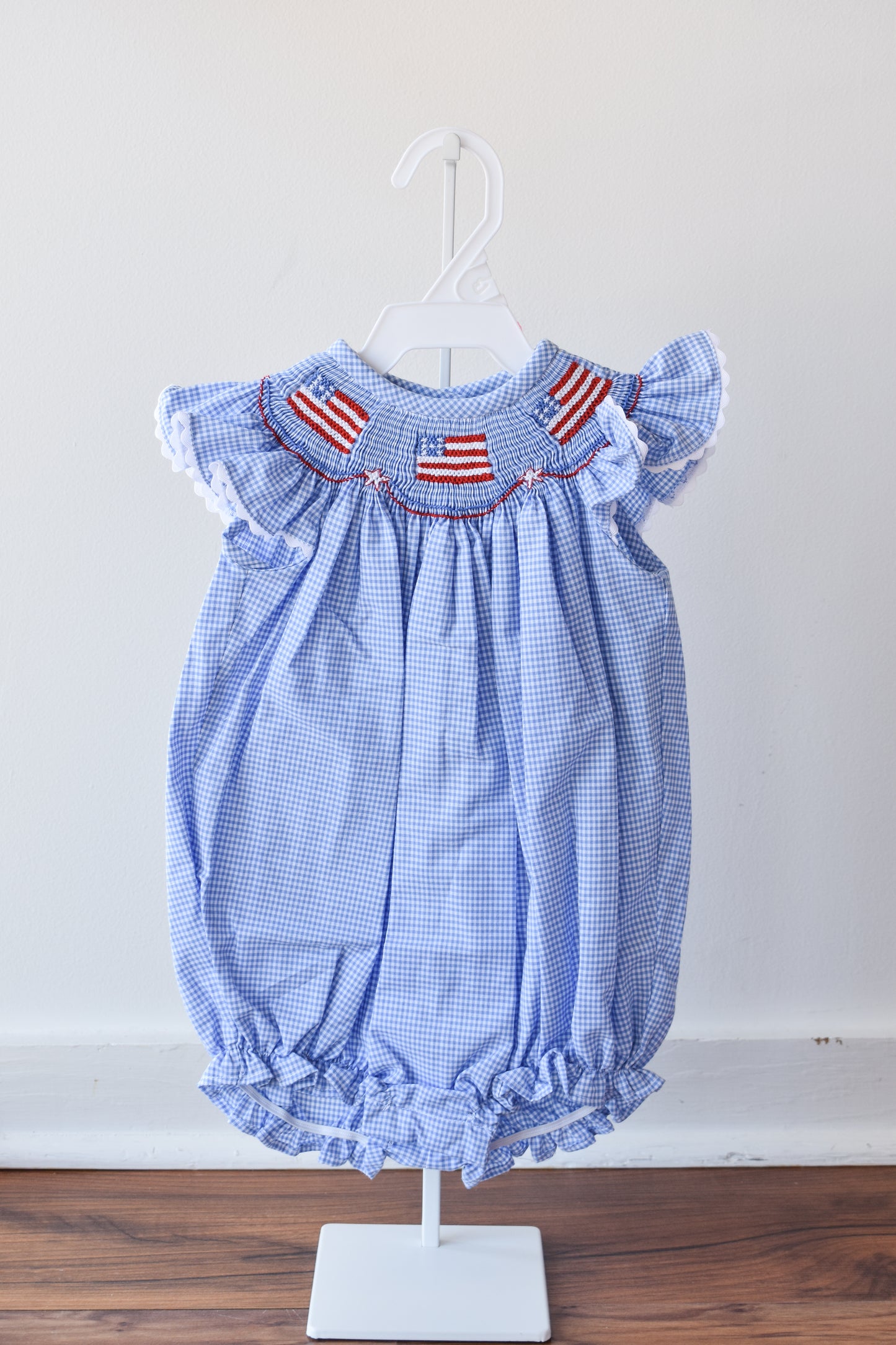Smocked Bishop Bubble-Flags