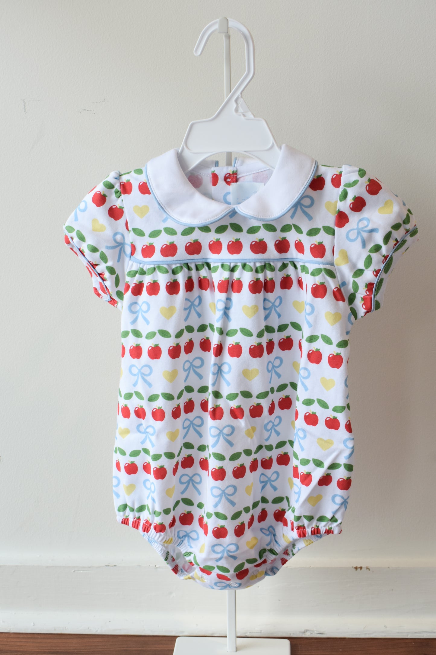 Short Sleeve Evelyn Bubble-Apple Days