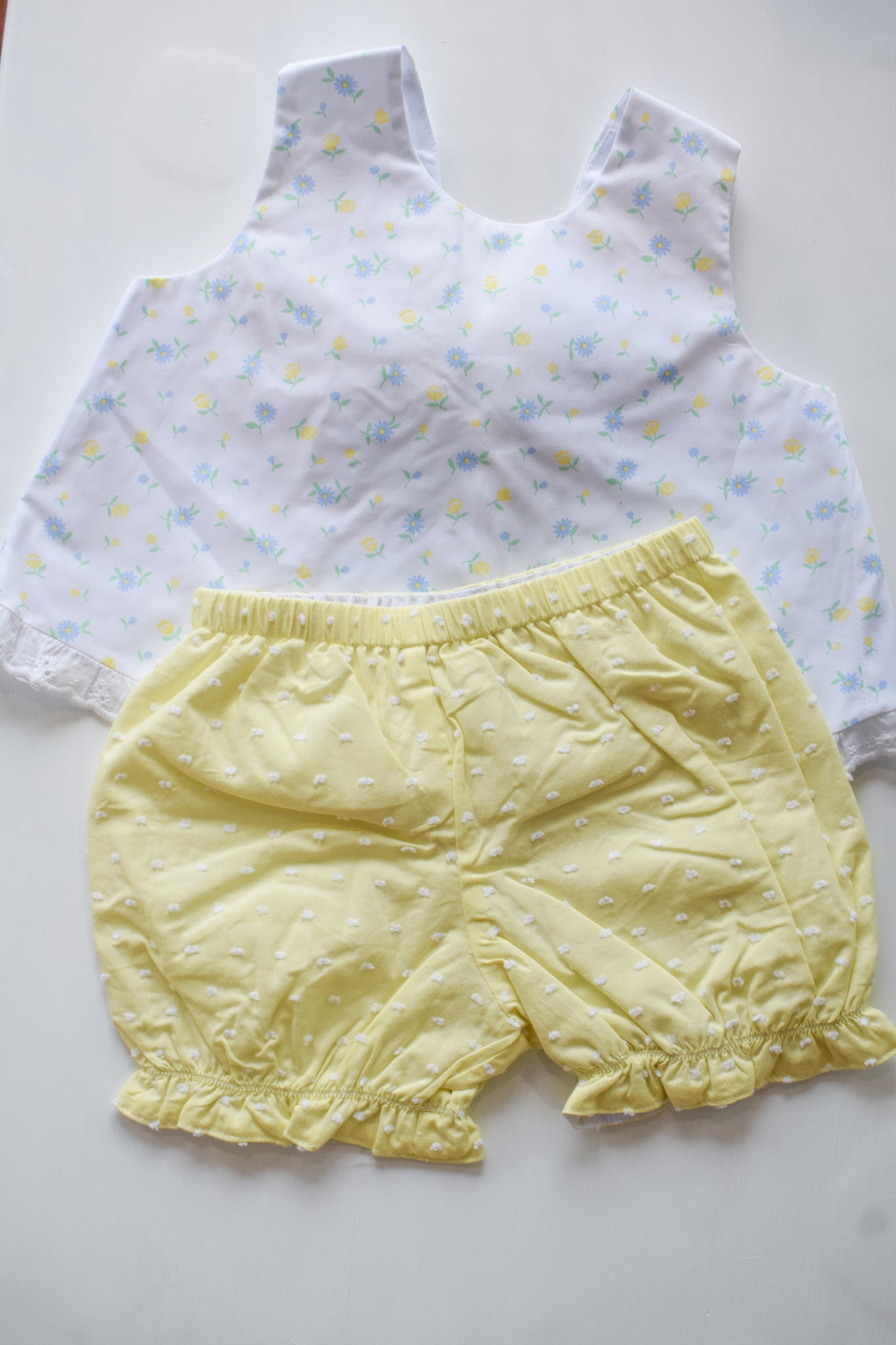 Susy Swing Top Set-Dunwoody Daisy Broadcloth