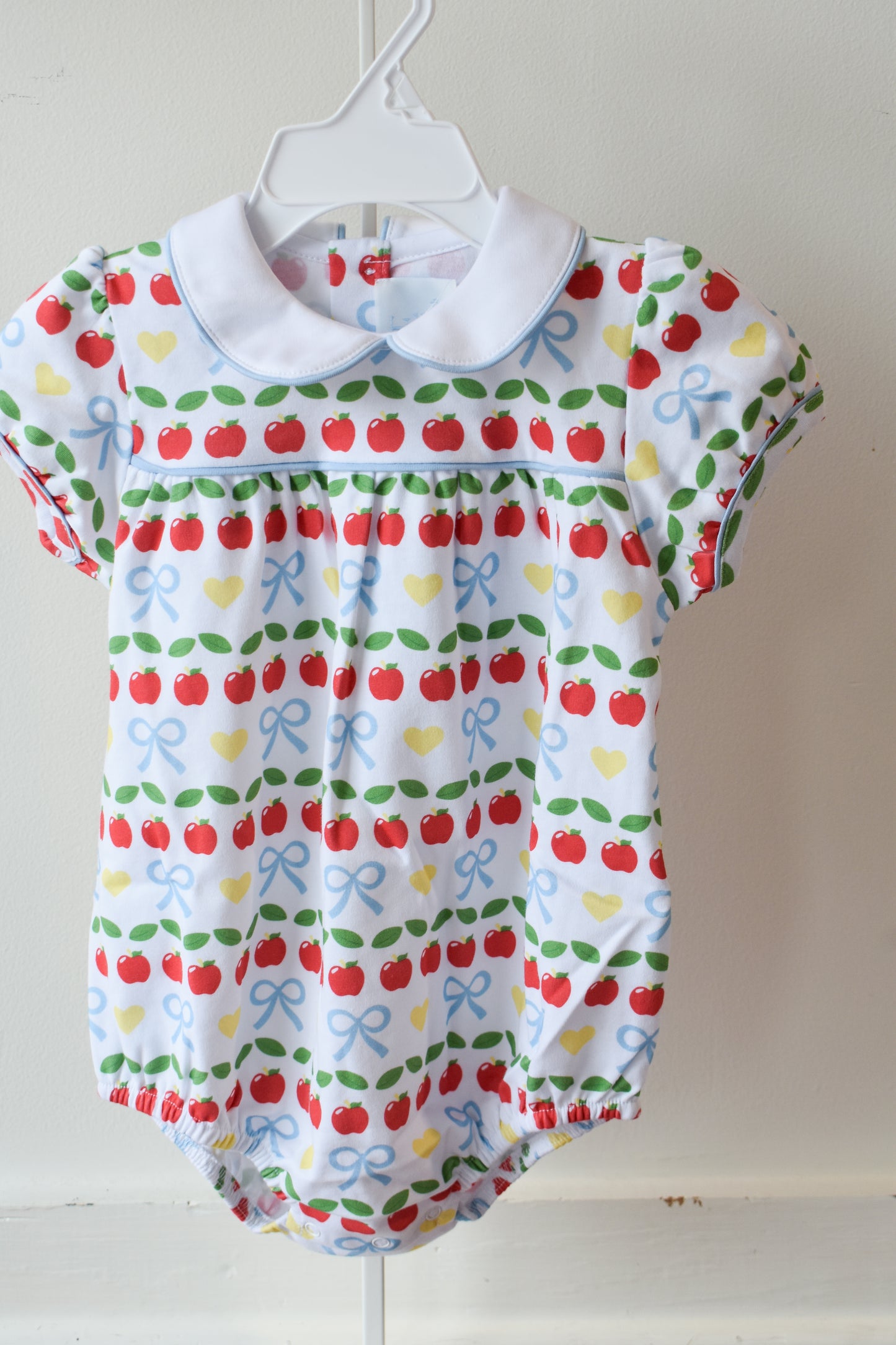 Short Sleeve Evelyn Bubble-Apple Days