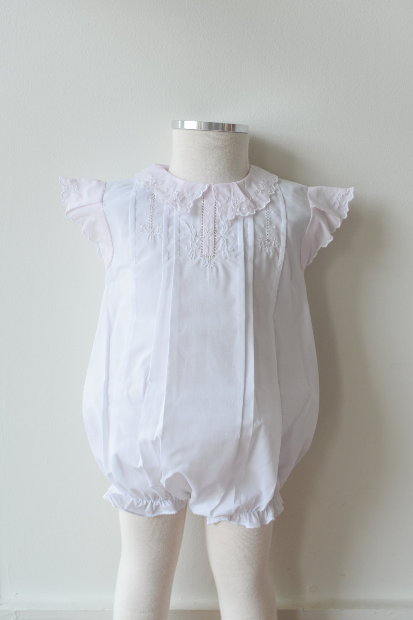 Vintage Fly Sleeve Romper-White/Pink Trim