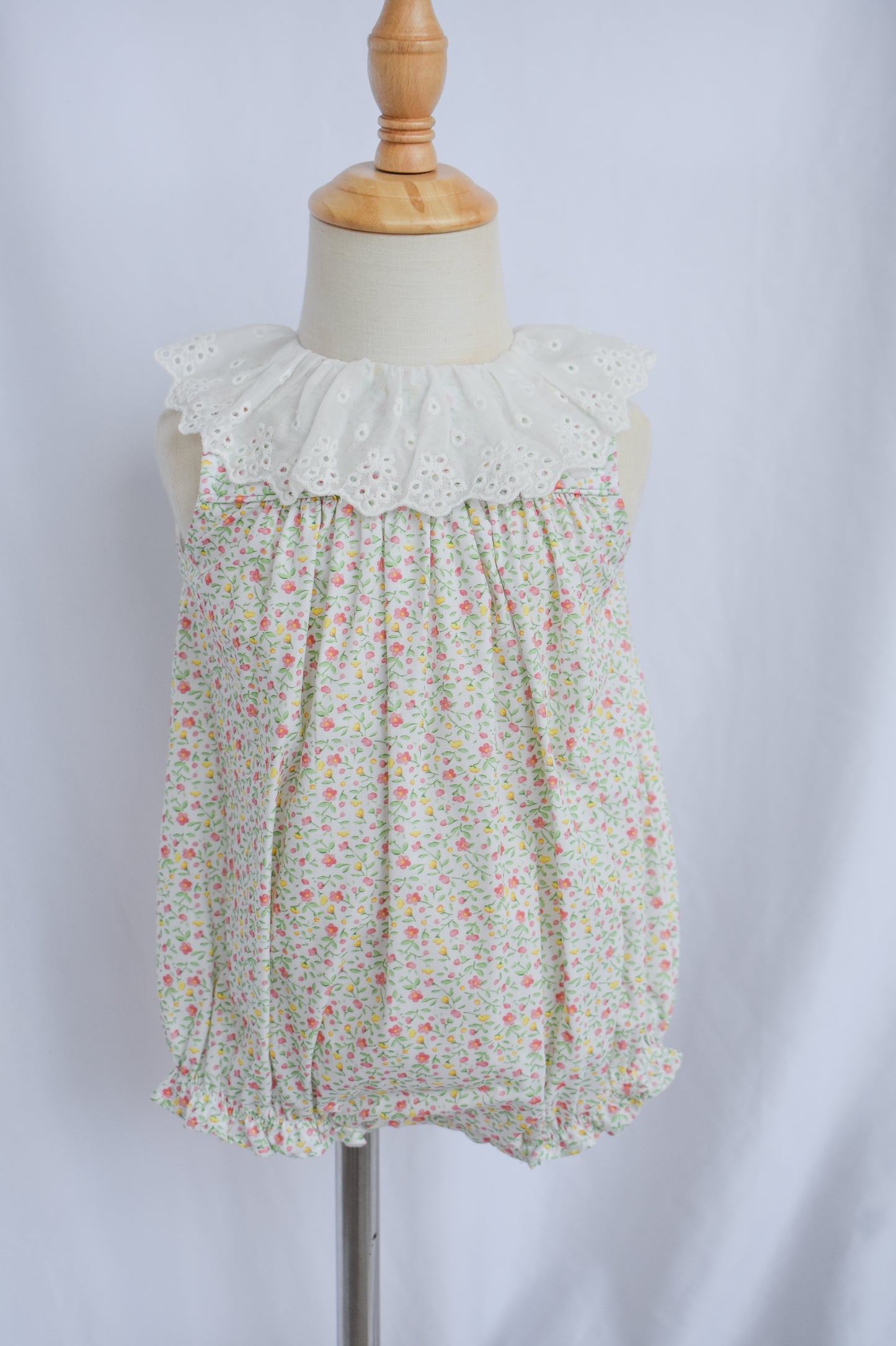 Cottage Gardens Eyelet-Collared Bubble