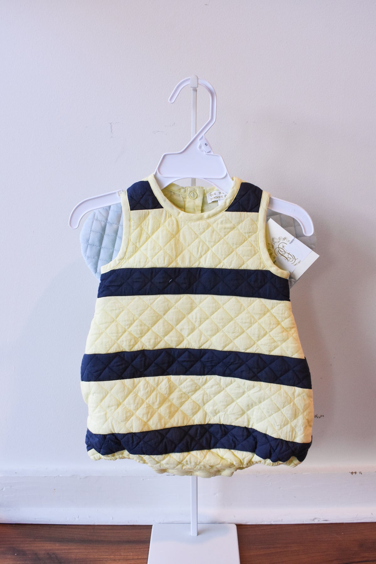 Happy Halloween Costume: Bubble Bee Bubble