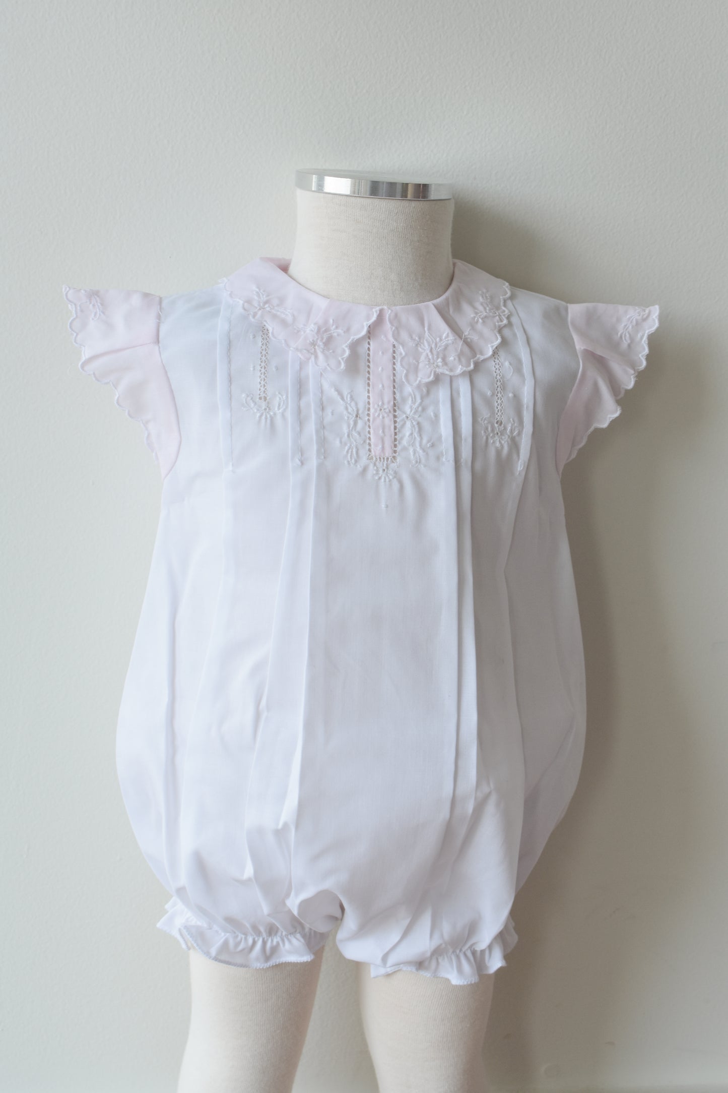 Vintage Fly Sleeve Romper-White/Pink Trim
