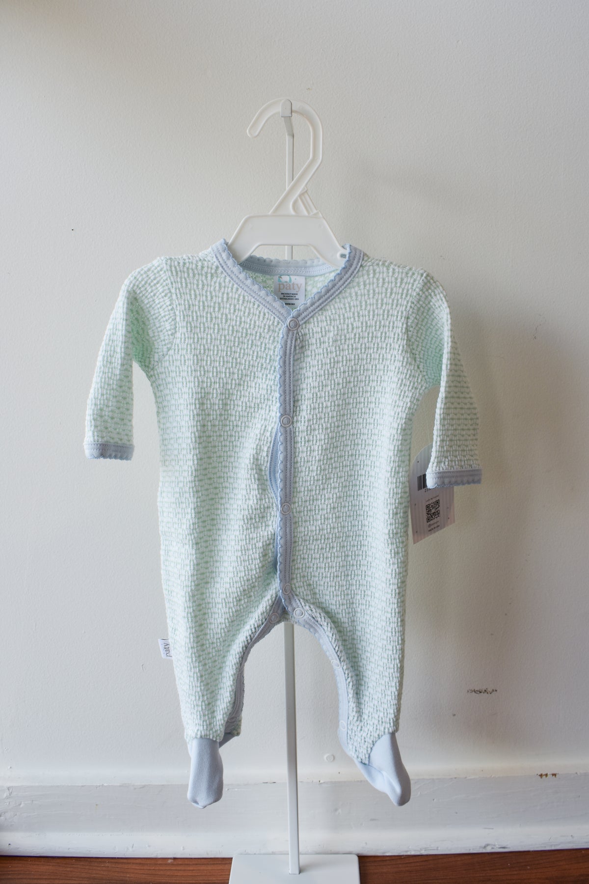 Paty Straight Sleeve Snap Button Pima Trim Footie