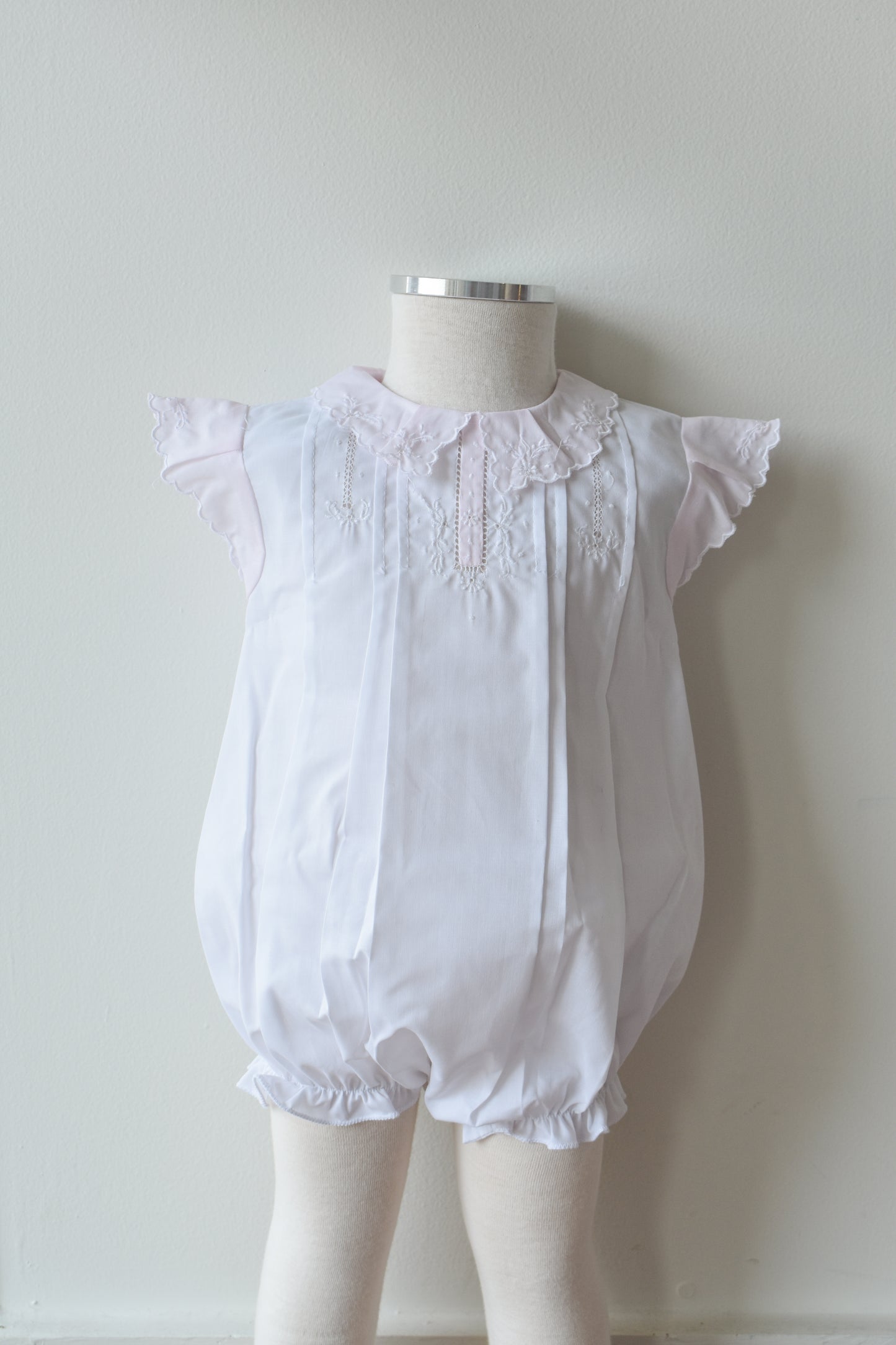 Vintage Fly Sleeve Romper-White/Pink Trim