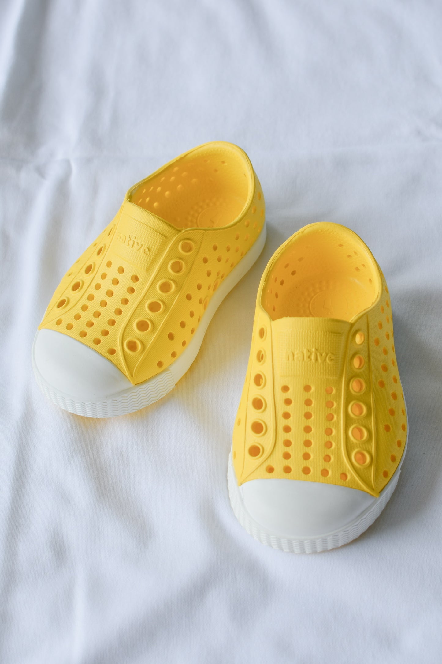 Native Jefferson-Crayon Yellow/Shell White